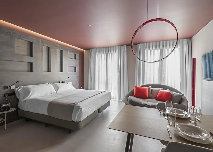 Plaza Mercado By Myr Hotels